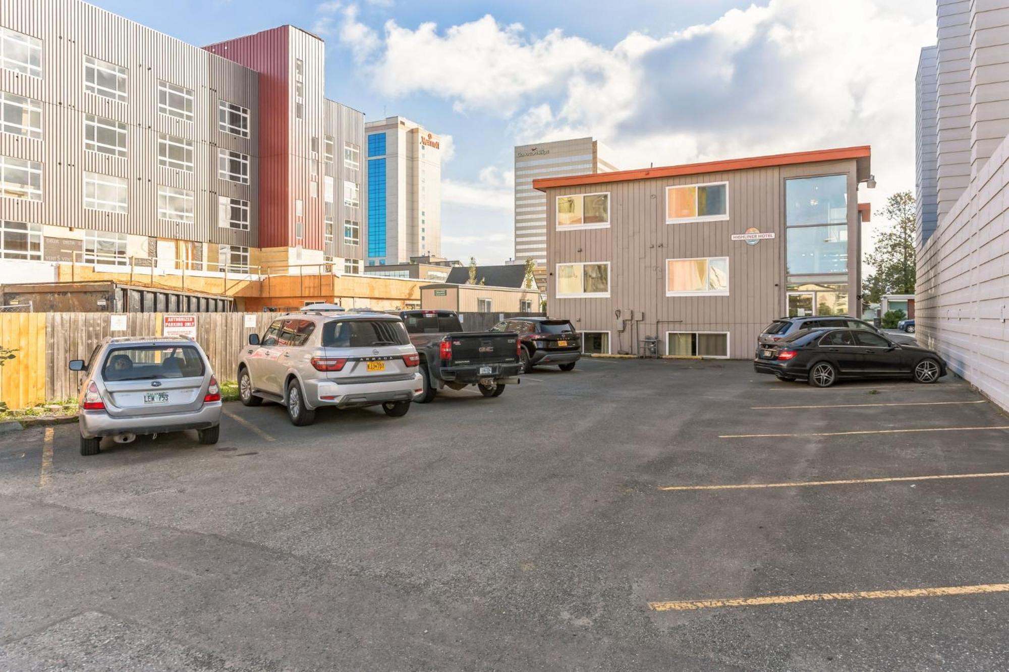 Highliner Hotel Anchorage Bagian luar foto