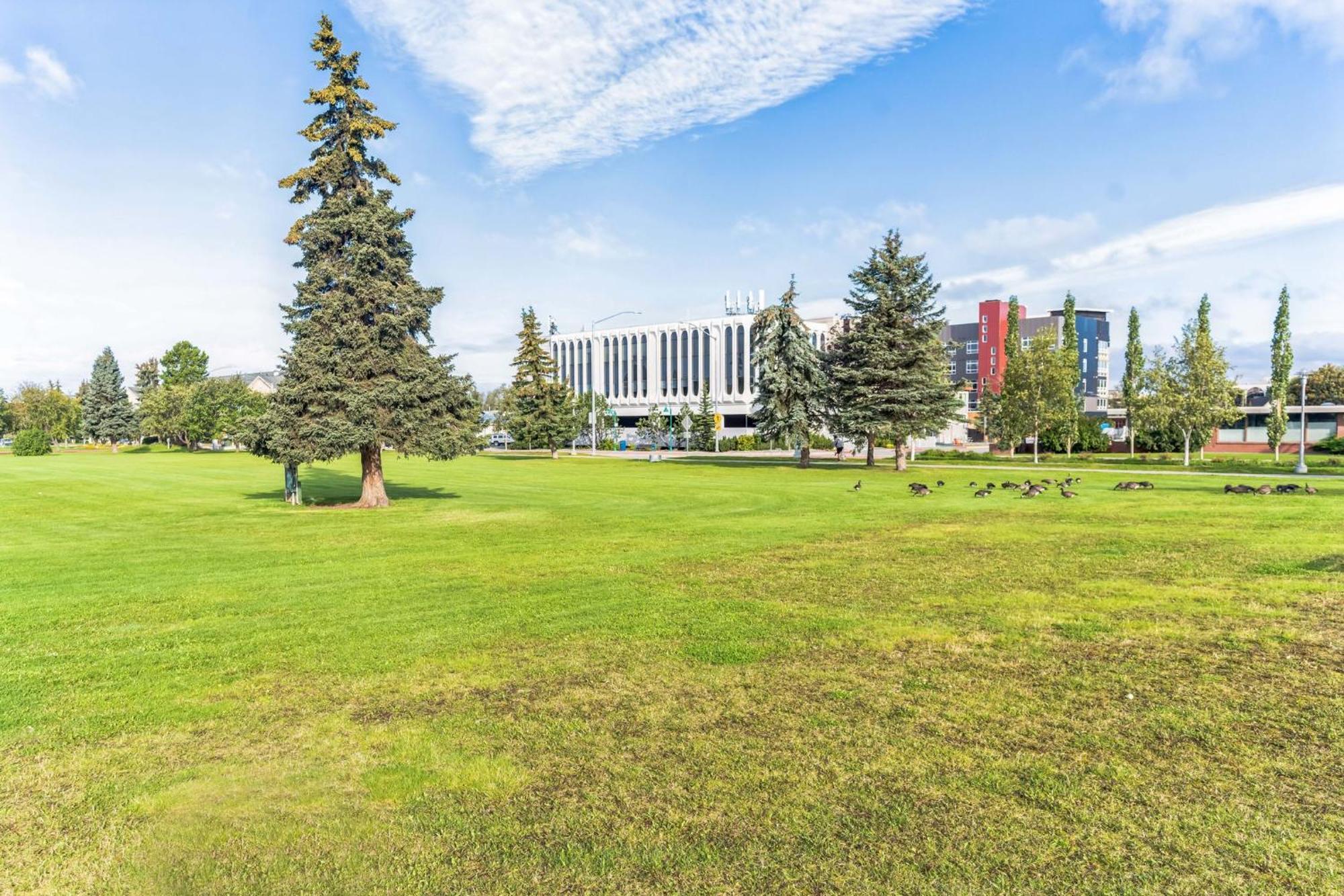 Highliner Hotel Anchorage Bagian luar foto